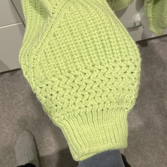 Topshop Chunky Knit Crop Sweater - Picture 6 of 9